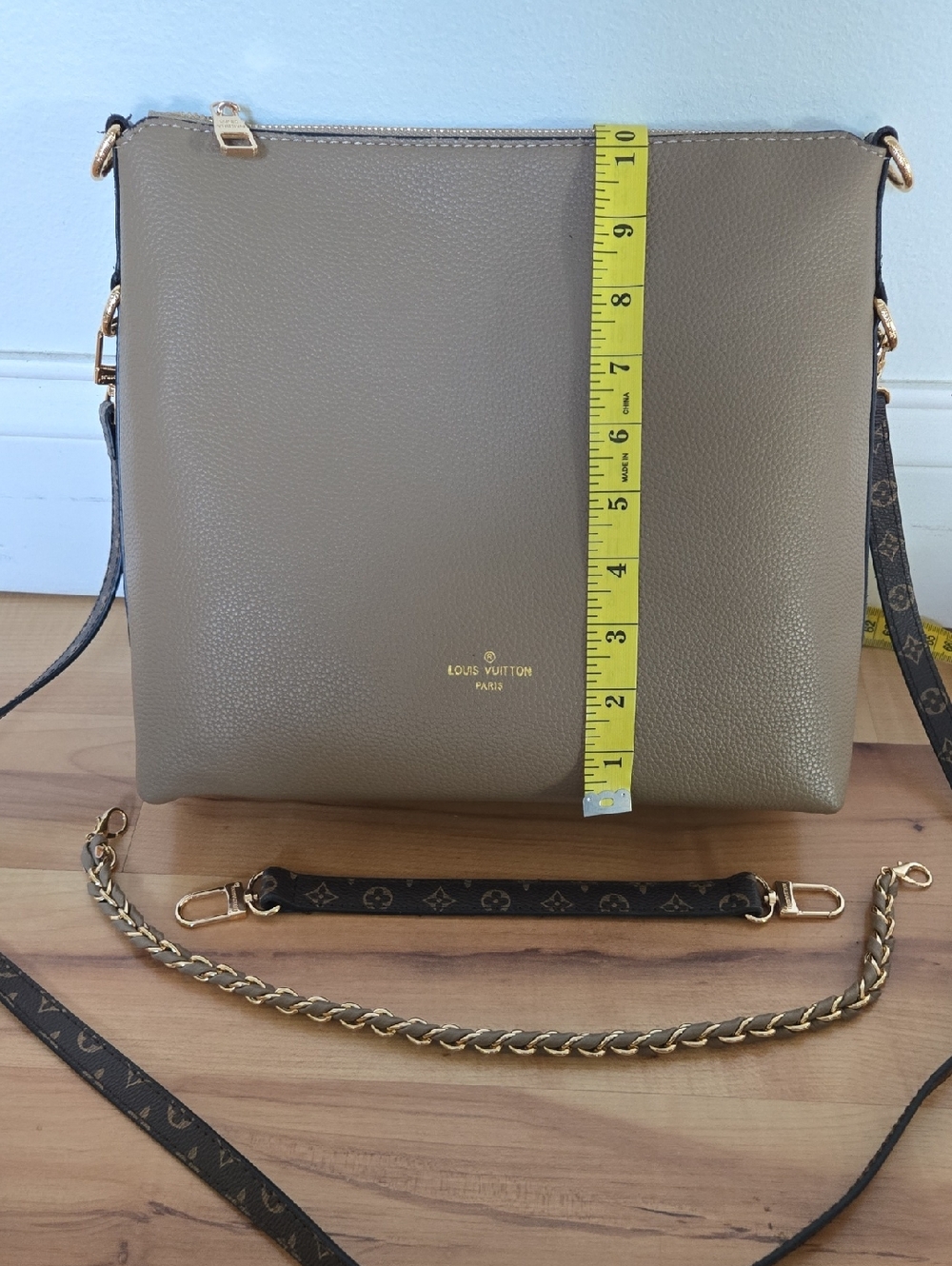 Luxury-Inspired Brown Monogram Hobo Bag - Picture 6 of 7